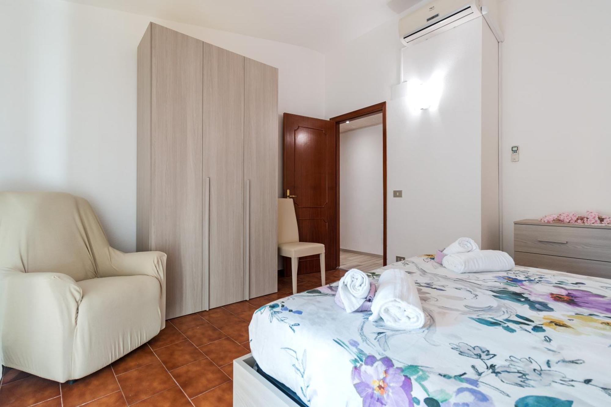 Near The Port Apartment Cala Gonone Exterior foto